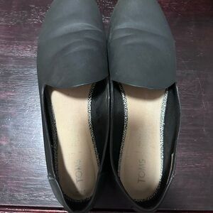 TOMS Women's Classic Black Loafers